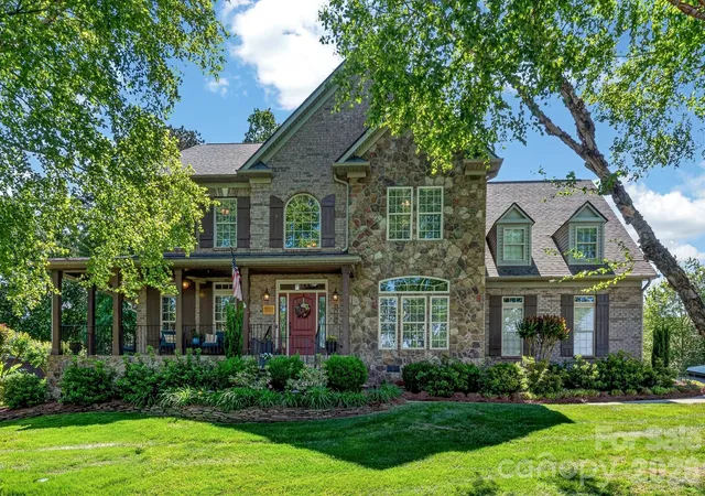 Photo 2 of Single family home for sale at 7835 Sand Trap Ln, Stanley, NC 28164 | MLS# 4372005 | Listing updated on 2026-09-29