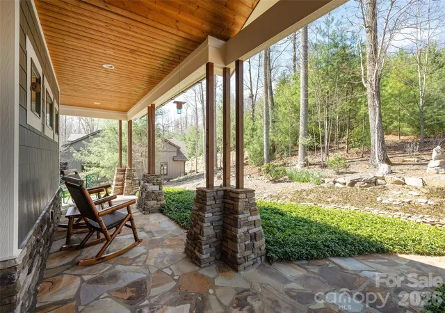 Photo 3 of Single family home for sale at 72 Dusky Ct, Hendersonville, NC 28739 | MLS# 4372046 | Listing updated on 2026-09-01