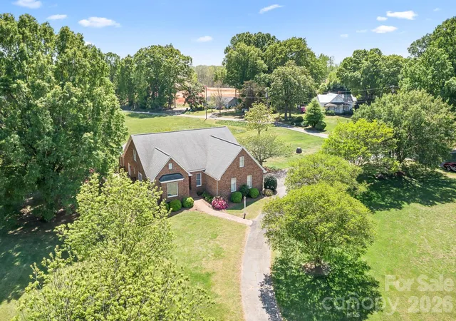 Photo 1 of Single family home for sale at 11690 Bain School Rd, Mint Hill, NC 28227 | MLS# 4372063 | Listing updated on 2026-08-27