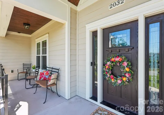 Photo 3 of Single family home for sale at 2032 Eaton Rd, Charlotte, NC 28205 | MLS# 4372083 | Listing updated on 2026-10-03