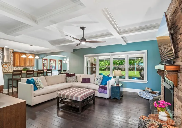 Photo 3 of Single family home for sale at 2032 Eaton Rd, Charlotte, NC 28205 | MLS# 4372083 | Listing updated on 2026-10-03