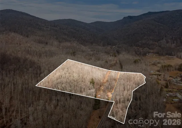 Homes for sale in Bakersville, NC | 625 Cooke Town Rd, Bakersville, NC 28705 | MLS# 4372109