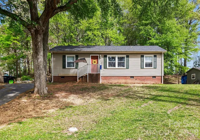 Homes for sale in Lincolnton, NC | 114 State St, Lincolnton, NC 28092 | MLS# 4372154