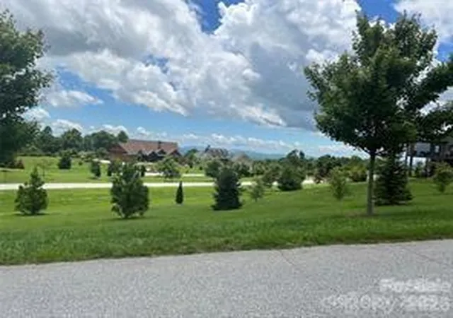 4th image of 4642 Bearwallow Mountain Rd #115, Hendersonville, NC 28792 | MLS# 4372196