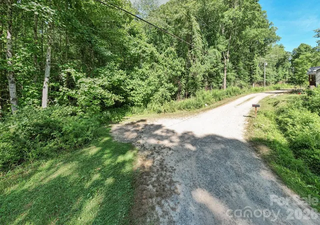 Photo 2 of Single family home for sale at 17 Chicago Ave, Black Mountain, NC 28711 | MLS# 4372235 | Listing updated on 2026-07-22