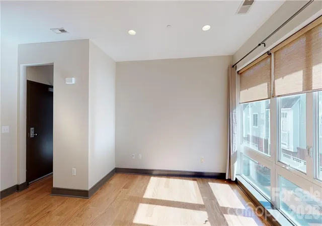 3rd image of 2200 Lyndhurst Ave, Charlotte, NC 28203