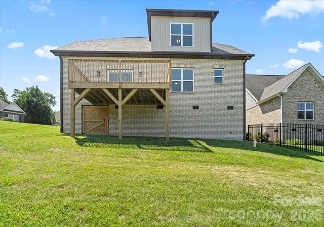41st image of 1033 12th Avenue Dr Nw, Hickory, NC 28601 | MLS# 4372272