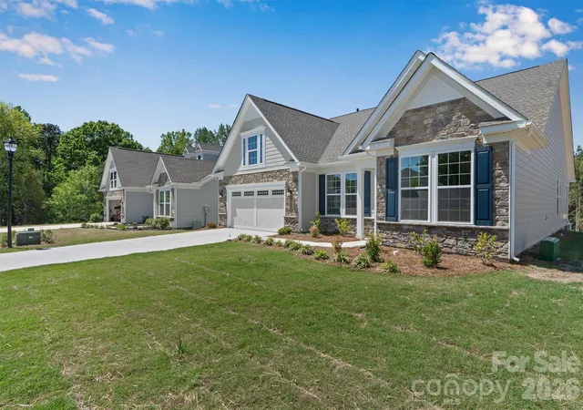 Homes for sale in Charlotte, NC | 13320 Cozy Ct, Charlotte, NC 28215 | MLS# 4372289