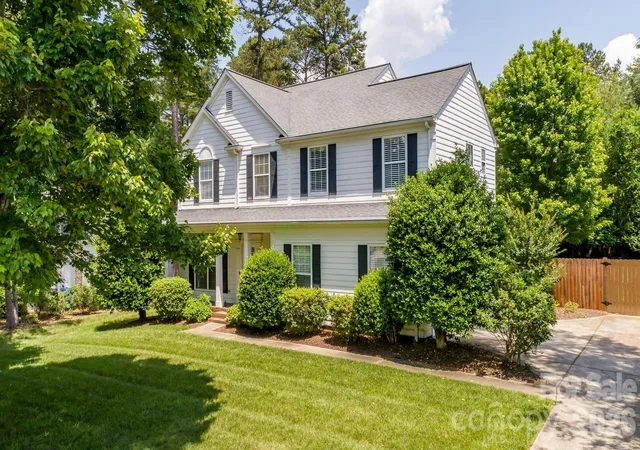 1st image of 107 Monterey Dr, Mooresville, NC 28117 | MLS# 4372310