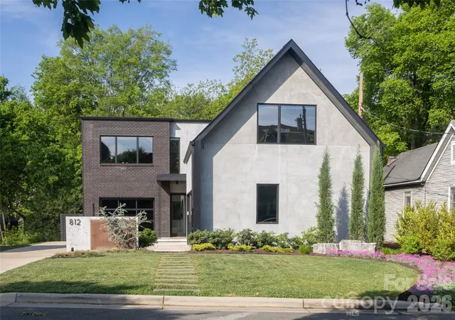 2nd image of 812 Herrin Ave, Charlotte, NC 28205 | MLS# 4372335