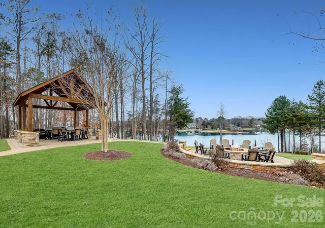 Photo 4 of Townhouse for sale at 107 Nablus Trl #B, Mooresville, NC 28117 | MLS# 4372343 | Listing updated on 2026-09-24