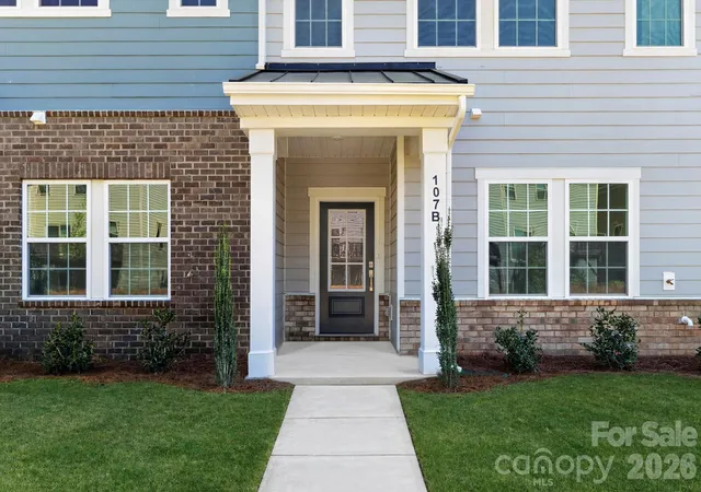 Photo 2 of Townhouse for sale at 107 Nablus Trl #B, Mooresville, NC 28117 | MLS# 4372343 | Listing updated on 2026-09-24