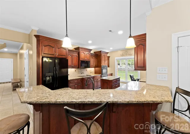 Photo 4 of Single family home for sale at 5424 Old Town Ln, Gastonia, NC 28056 | MLS# 4372373 | Listing updated on 2026-09-24