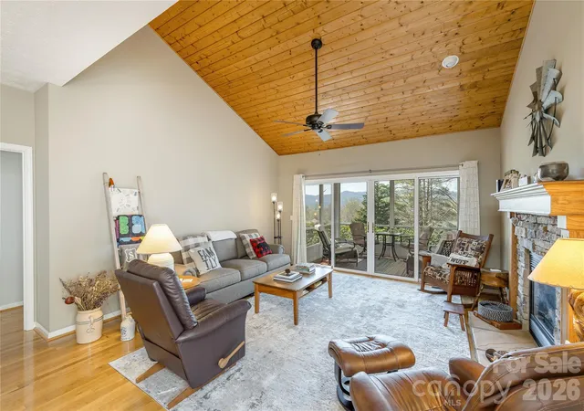 5th image of 2115 Cumming Woods Ct, Hendersonville, NC 28739 | MLS# 4372378