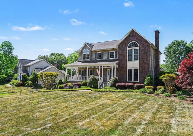 3rd image of 4051 Pinecrest Dr Ne, Hickory, NC 28601 | MLS# 4372469