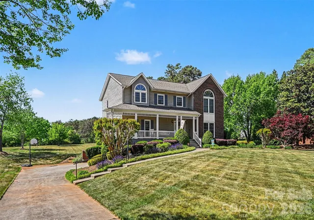4th image of 4051 Pinecrest Dr Ne, Hickory, NC 28601 | MLS# 4372469