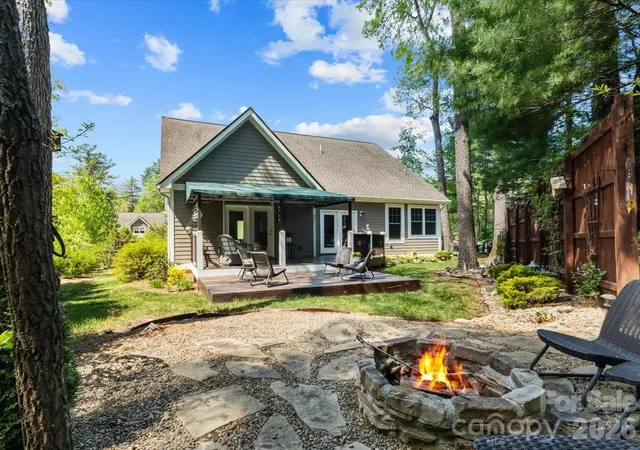 3rd image of 16 Quail Hollow Dr, Arden, NC 28704 | MLS# 4372474
