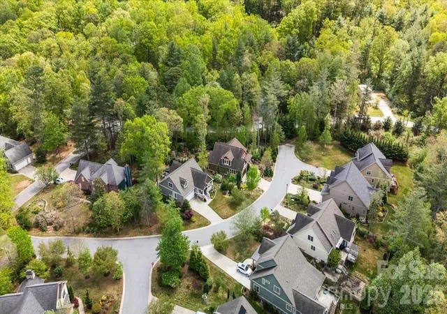 2nd image of 16 Quail Hollow Dr, Arden, NC 28704 | MLS# 4372474
