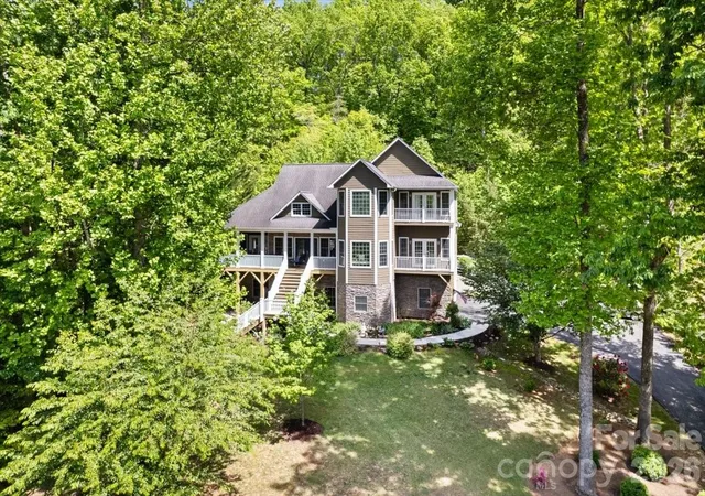 Homes for sale in Old Fort, NC | 1307 Golf Course Rd, Old Fort, NC 28762 | MLS# 4372492