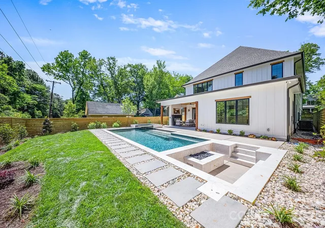 4th image of 2541 Shenandoah Ave, Charlotte, NC 28205 | MLS# 4372508