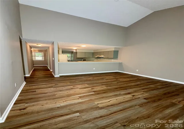 5th image of 8 Creekside Ln, Asheville, NC 28803 | MLS# 4372545