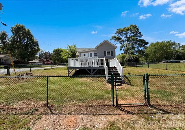 Homes for sale in New London, NC | 215 S Ferry Rd, New London, NC 28127 | MLS# 4372599