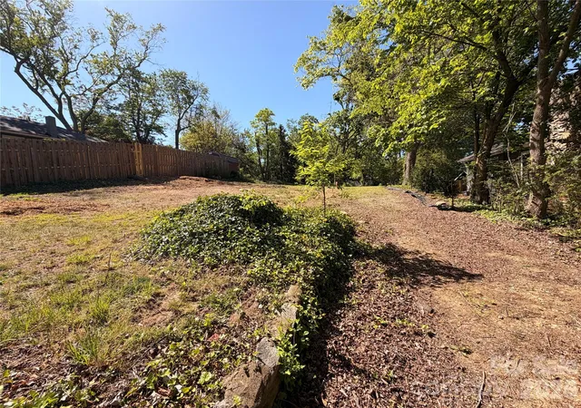 2nd image of 17 Irving St, Asheville, NC 28804 | MLS# 4372612