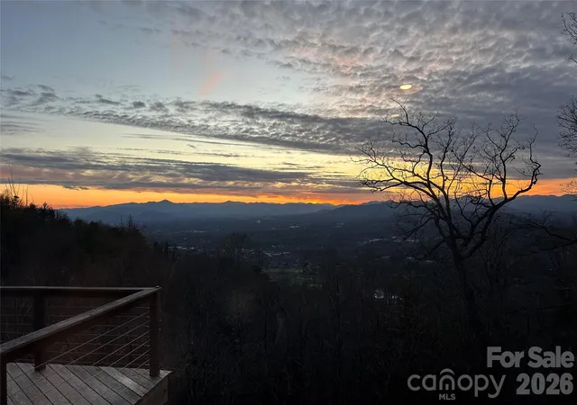 Photo 3 of Single family home for sale at 110 Crestwood Rd, Asheville, NC 28804 | MLS# 4372619 | Listing updated on 2026-10-04
