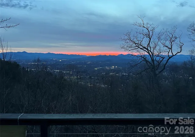 Photo 4 of Single family home for sale at 110 Crestwood Rd, Asheville, NC 28804 | MLS# 4372619 | Listing updated on 2026-10-04