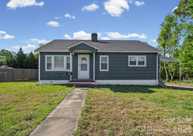 2nd image of 708 N Bostian St, China Grove, NC 28023 | MLS# 4372622