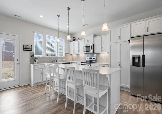 Photo 3 of Single family home for sale at 119 Mooring Dr, Statesville, NC 28677 | MLS# 4372646 | Listing updated on 2026-06-26