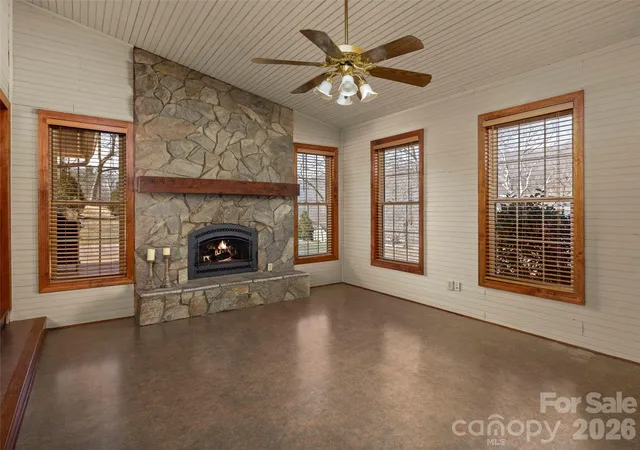 Photo 3 of Single family home for sale at 609 N Fork Rd, Black Mountain, NC 28711 | MLS# 4372652 | Listing updated on 2026-08-25