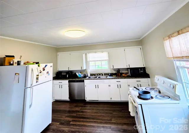 Photo 4 of Single family home for sale at 613 Judy St, Albemarle, NC 28001 | MLS# 4372664 | Listing updated on 2026-07-20