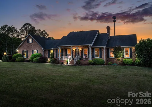 Photo 1 of Single family home for sale at 1327 Startown Rd, Lincolnton, NC 28092 | MLS# 4372757 | Listing updated on 2026-09-23