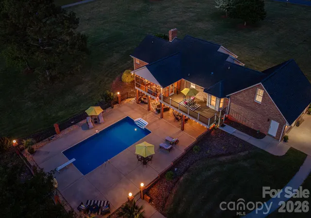 Photo 2 of Single family home for sale at 1327 Startown Rd, Lincolnton, NC 28092 | MLS# 4372757 | Listing updated on 2026-09-23
