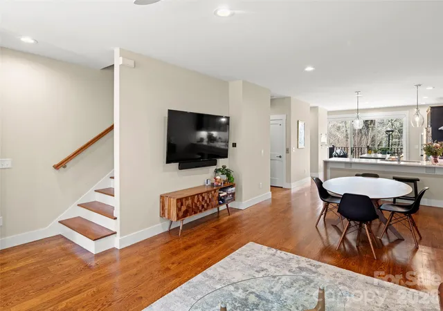 4th image of 221 Broadway St, Asheville, NC 28801 | MLS# 4372780