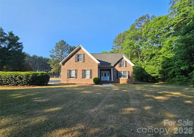 Homes for sale in Chester, SC | 2843 Lakeshore Dr, Chester, SC 29706 | MLS# 4372789