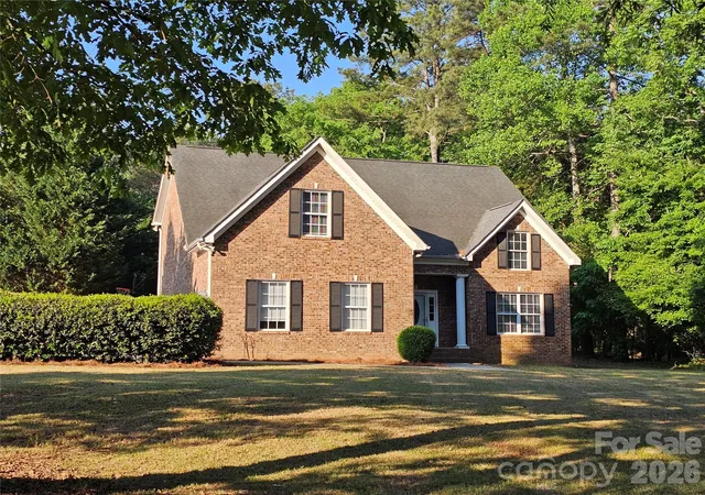 Homes for sale in Chester, SC | 2843 Lakeshore Dr, Chester, SC 29706 | MLS# 4372789