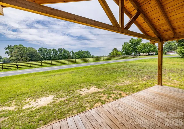 Homes for sale in Seagrove, NC | 603 Hogan Farm Rd, Seagrove, NC 27341 | MLS# 4372827