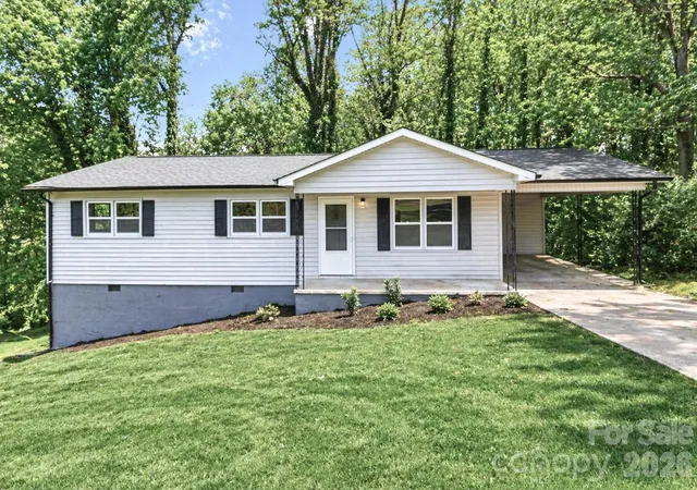 Photo 1 of Single family home for sale at 170 Hemingway Ln, Statesville, NC 28625 | MLS# 4372875 | Listing updated on 2026-07-13
