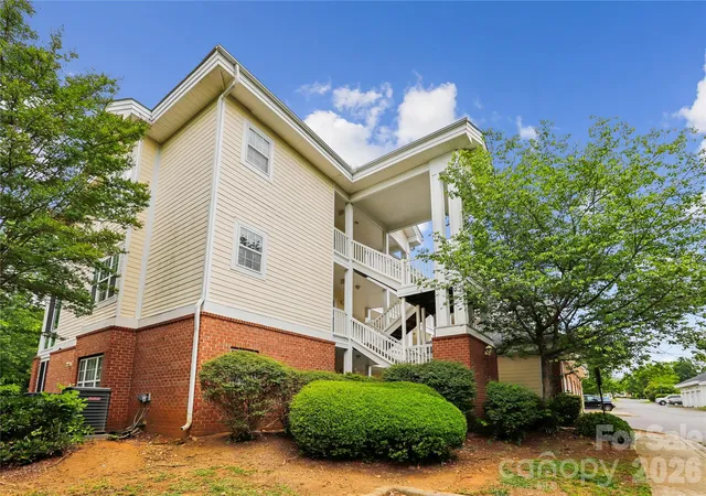3rd image of 8923 Meadow Vista Rd, Charlotte, NC 28213 | MLS# 4372895