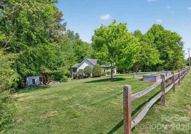 Homes for sale in Iron Station, NC | 1048 Brevard Pl Rd, Iron Station, NC 28080 | MLS# 4372900