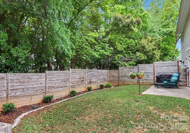 4th image of 1511 Briar Creek Rd #A, Charlotte, NC 28205 | MLS# 4372907