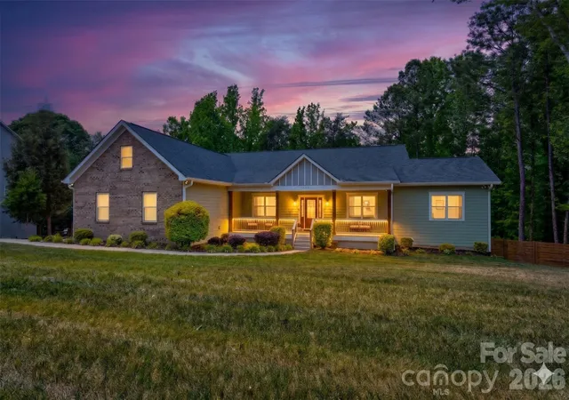 2nd image of 9311 Willowglen Trl, Charlotte, NC 28215 | MLS# 4372913