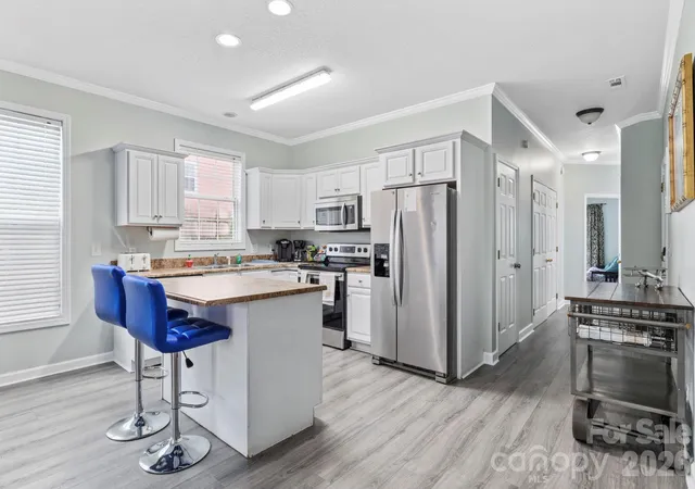 Photo 3 of Single family home for sale at 122 Rainbow Dr, Murrells Inlet, SC 29576 | MLS# 4372921 | Listing updated on 2026-10-02