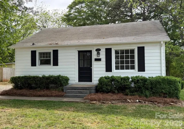 5th image of 1431 3Rd Street Pl Ne, Hickory, NC 28601 | MLS# 4372939