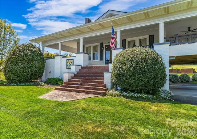 4th image of 110 Burkemont Ave, Morganton, NC 28655 | MLS# 4372950