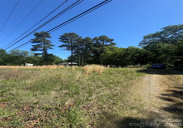 5th image of 10900 Rozzelles Ferry Rd, Charlotte, NC 28214 | MLS# 4372959