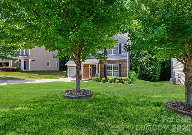 Photo 3 of Single family home for sale at 3042 Collin House Dr, Fort Mill, SC 29715 | MLS# 4372981 | Listing updated on 2026-08-07