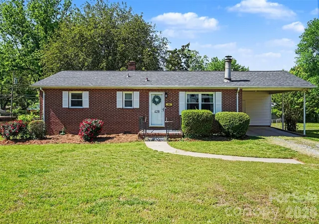 1st image of 428 Frank Dr, Charlotte, NC 28215 | MLS# 4373061